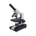 Microscópio biológico para uso do aluno
